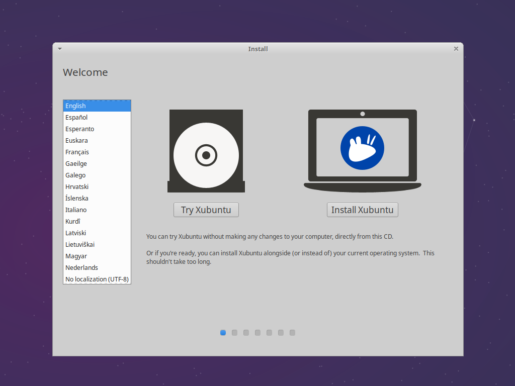 After booting, the Xubuntu installer is displayed with options to Try or Install Xubuntu.